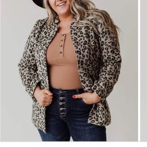 Lucy ave leopard blazer